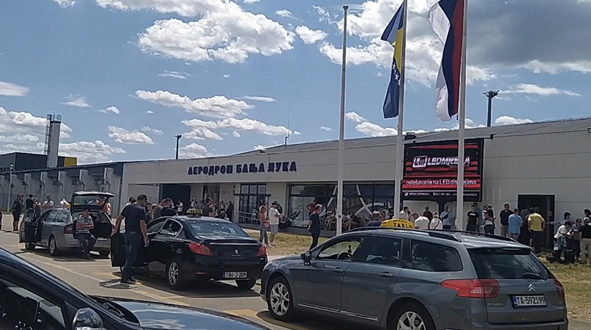 taxi-prevoz-laktasi-aerodrom